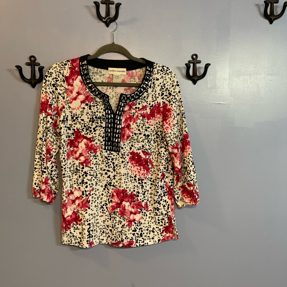 Cathy Daniels Top Size Small with Beading and Sequin 3/4 Sleeves